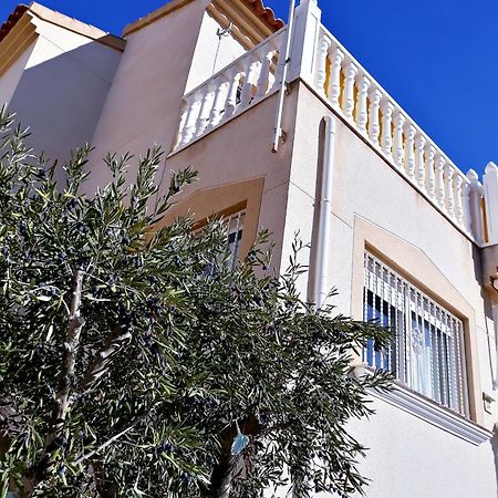 Fabulous Detached Large Villa 5 Bedrooms 3 Bathrooms Backing Onto Villamartin Golf Course מראה חיצוני תמונה