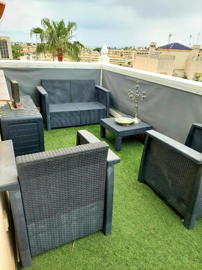 Fabulous Detached Large Villa 5 Bedrooms 3 Bathrooms Backing Onto Villamartin Golf Course מראה חיצוני תמונה