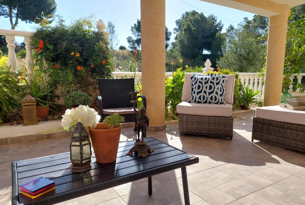 Fabulous Detached Large Villa 5 Bedrooms 3 Bathrooms Backing Onto Villamartin Golf Course מראה חיצוני תמונה